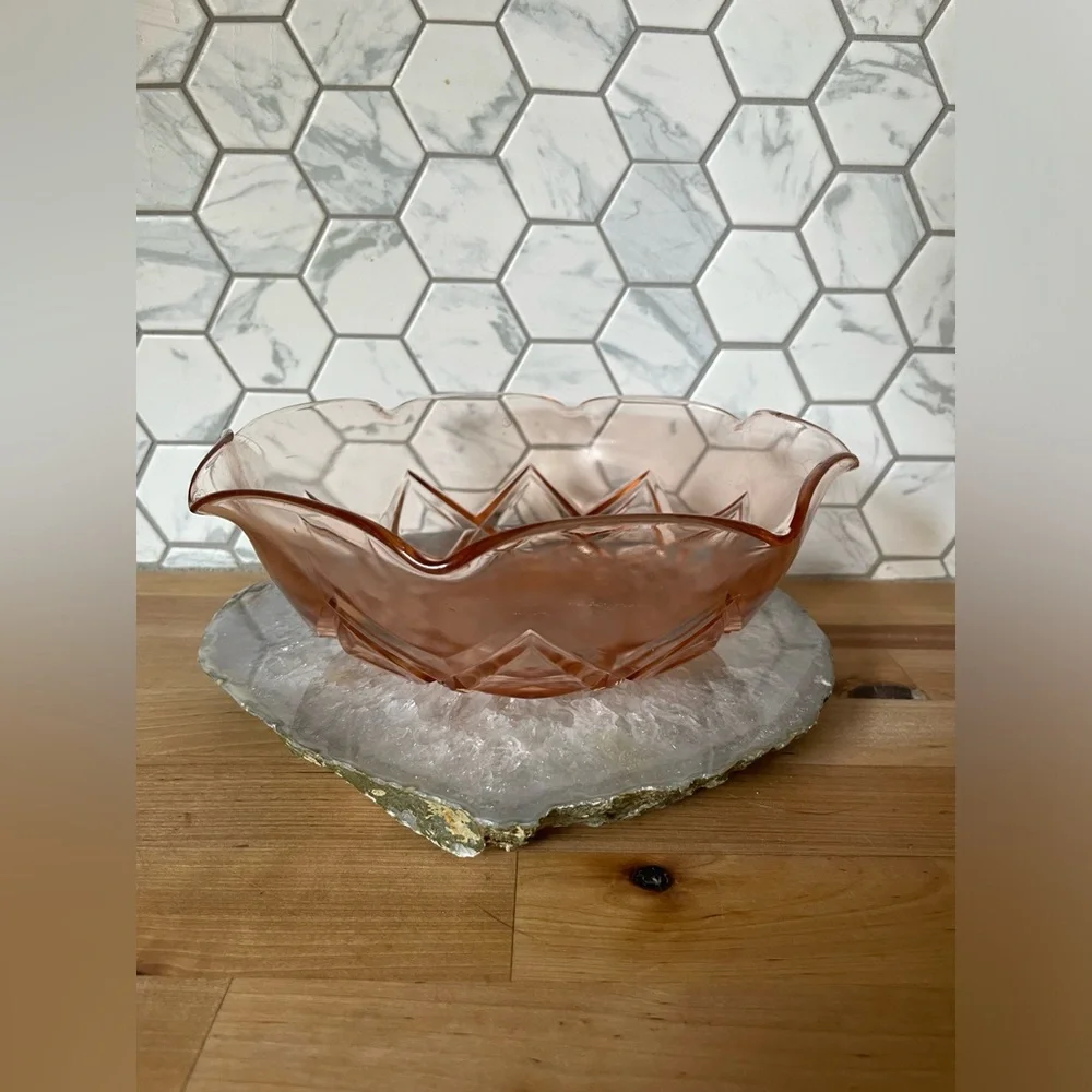Pink Depression Bowl - Picture 13 of 13